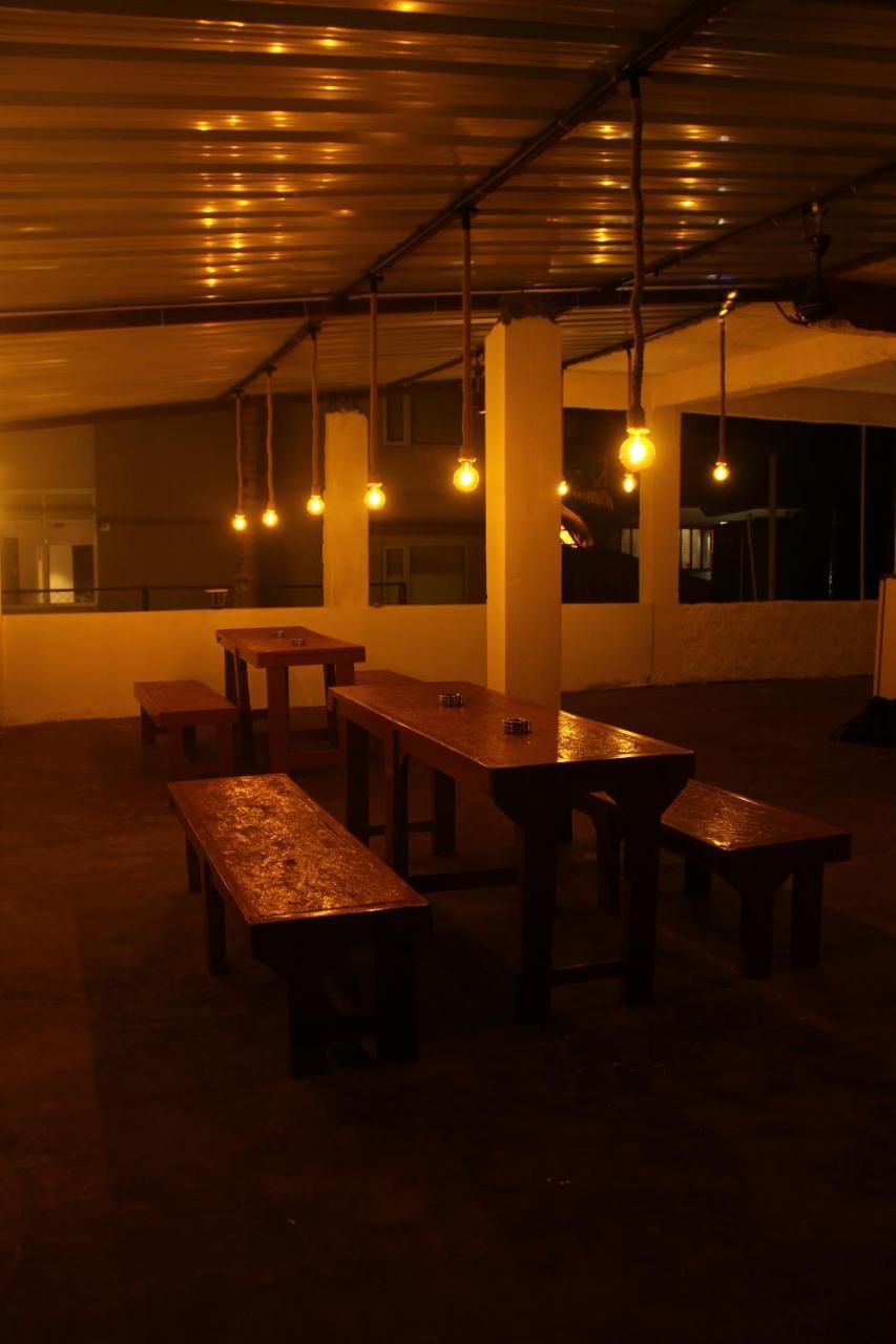 Aerostel - Backpacker'S Hostel In Goa กาลังกูติ ภายนอก รูปภาพ