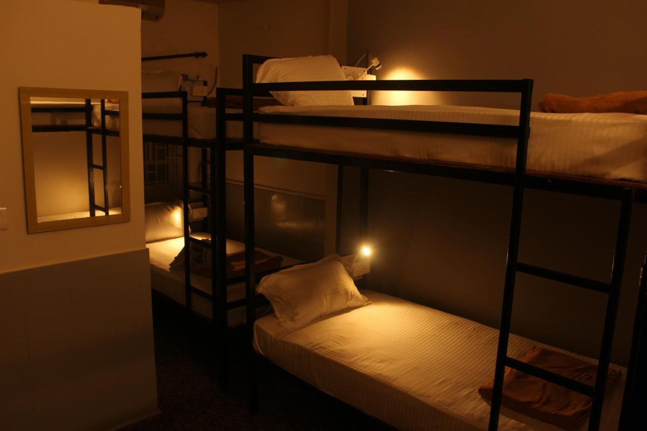 Aerostel - Backpacker'S Hostel In Goa กาลังกูติ ภายนอก รูปภาพ
