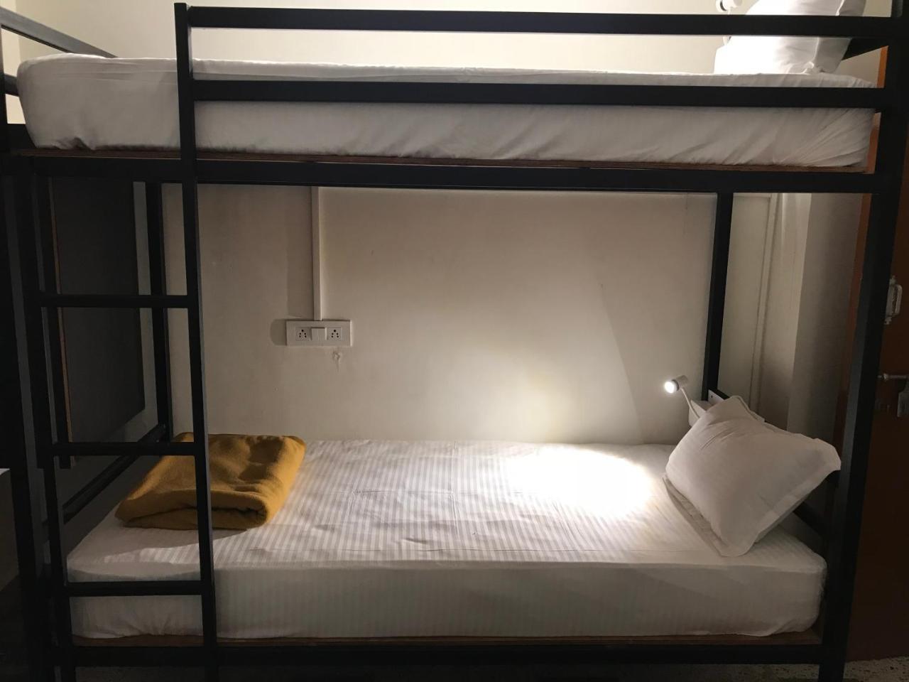 Aerostel - Backpacker'S Hostel In Goa กาลังกูติ ภายนอก รูปภาพ