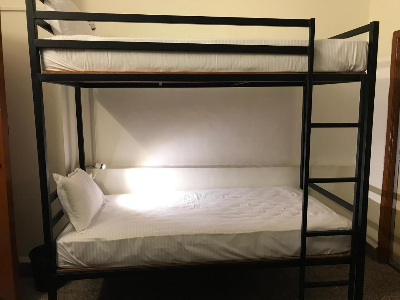 Aerostel - Backpacker'S Hostel In Goa กาลังกูติ ภายนอก รูปภาพ