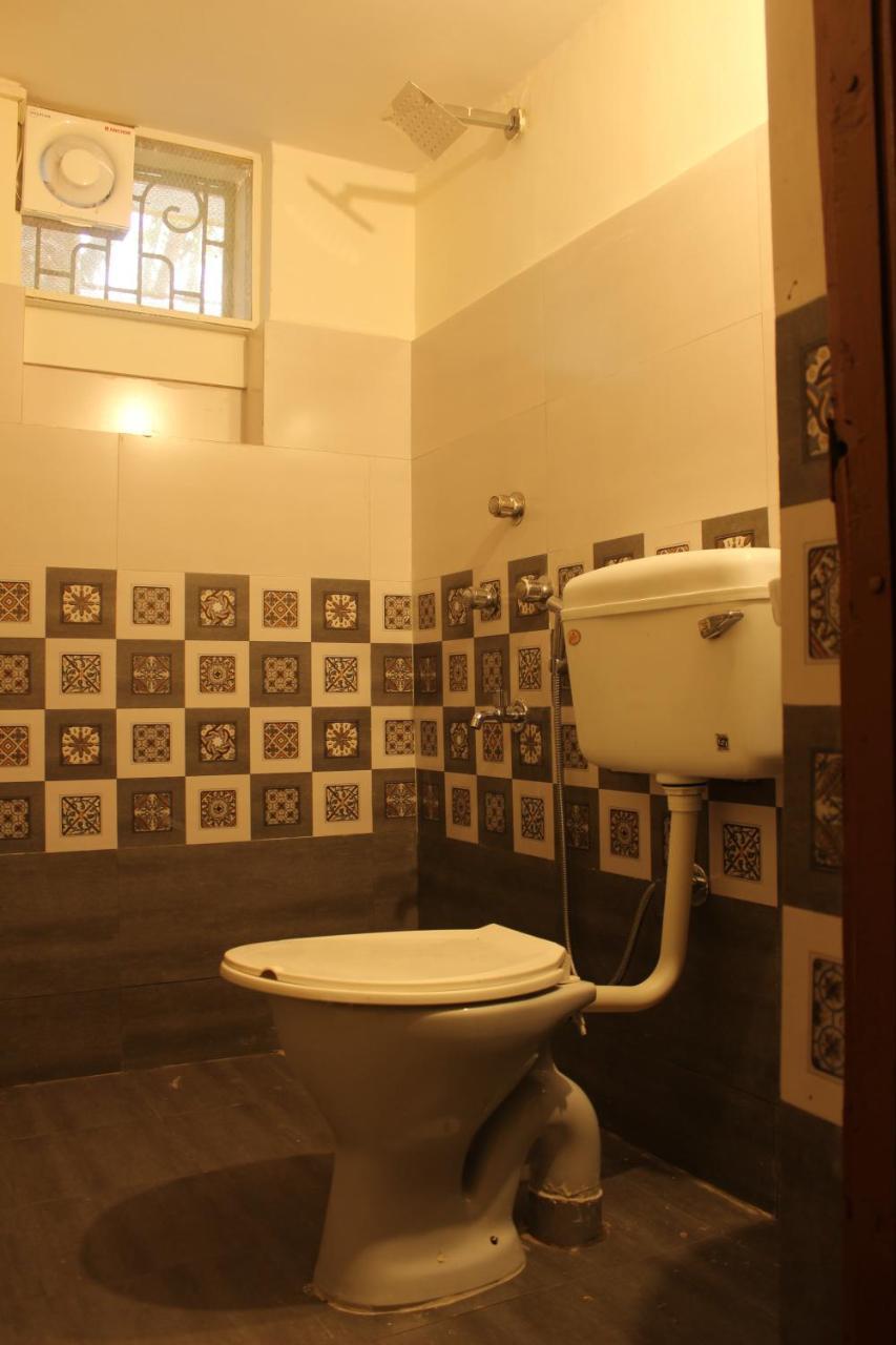 Aerostel - Backpacker'S Hostel In Goa กาลังกูติ ภายนอก รูปภาพ