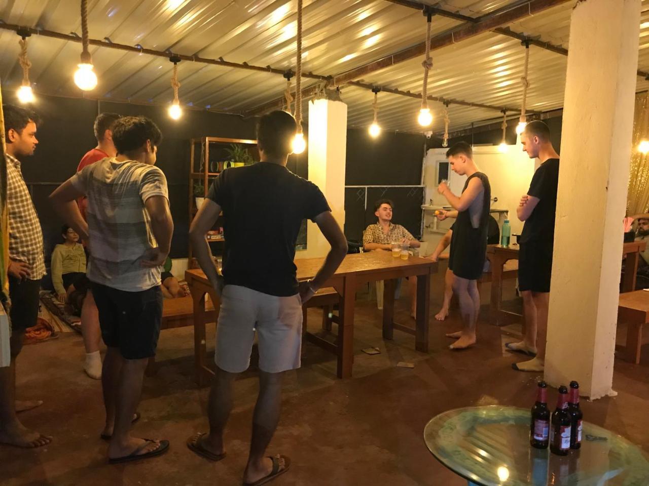 Aerostel - Backpacker'S Hostel In Goa กาลังกูติ ภายนอก รูปภาพ